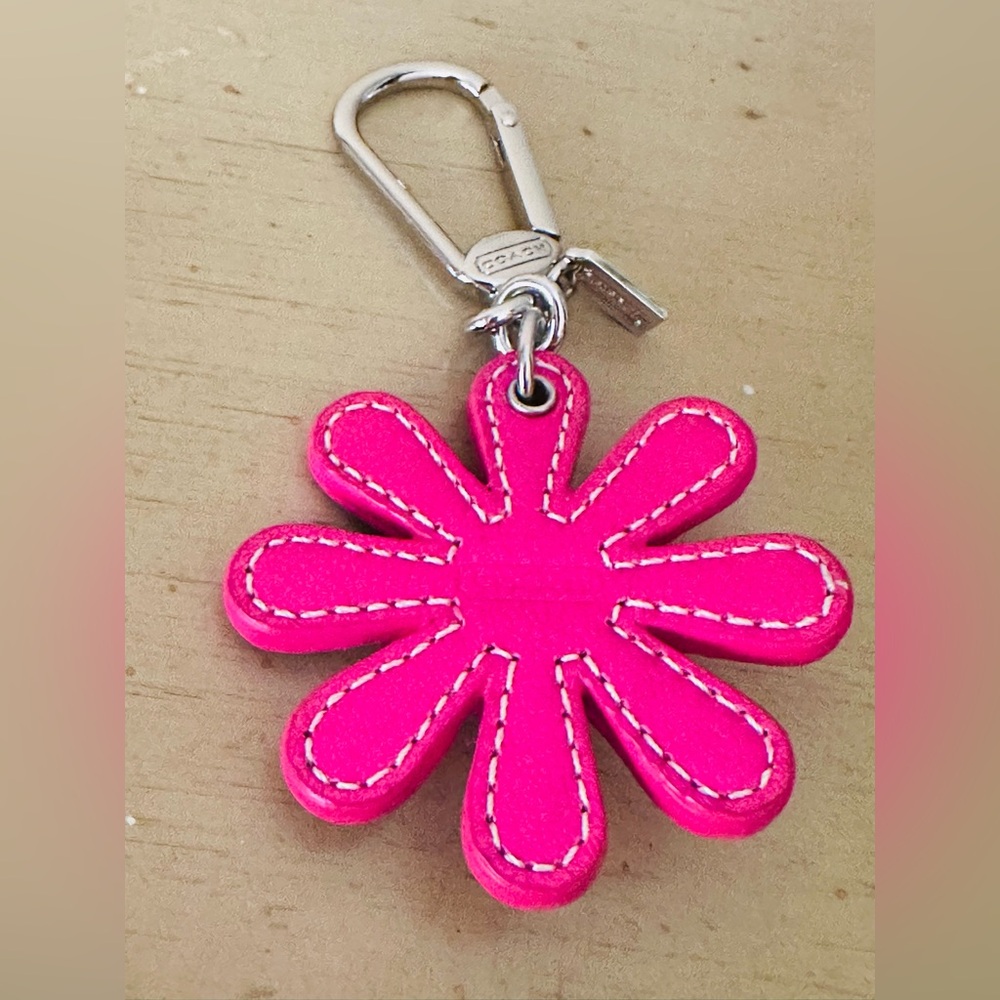 Authentic Coach Vintage Fuchsia Floral  Leather/ Gemstones Keychain! NEW - Picture 4 of 7